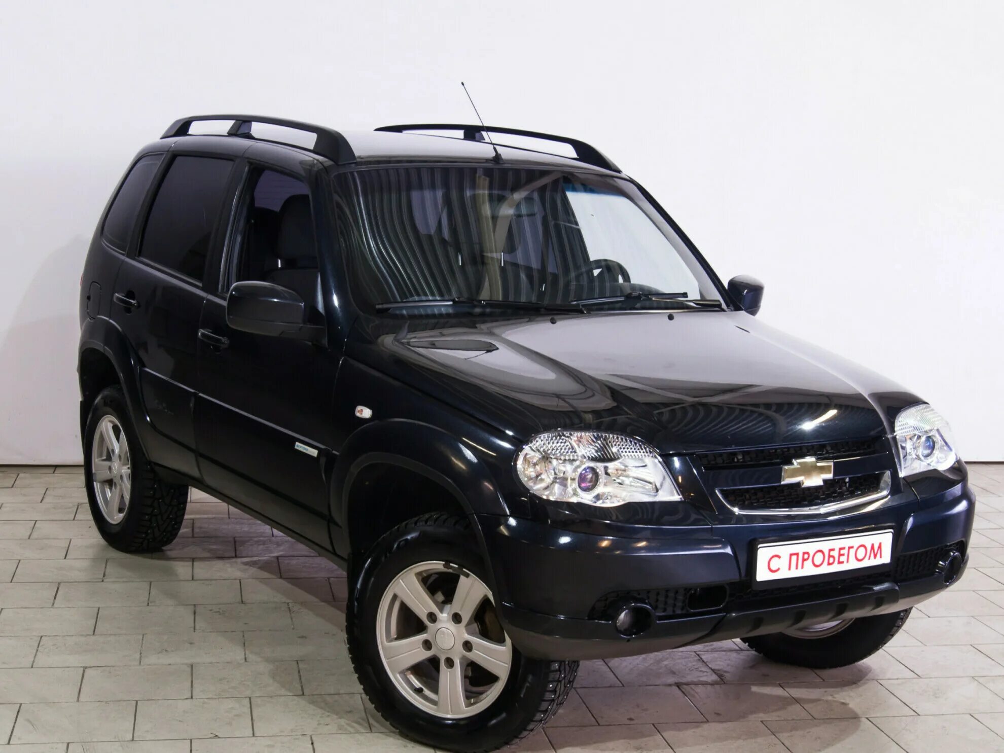 Комплектации шевроле нива 2011. Chevrolet niva, 2013 на авто ру. Chevrolet niva 2011 год стс. Б/у серебристый. Нива шевроле 1 рестайлинг фото в горах.