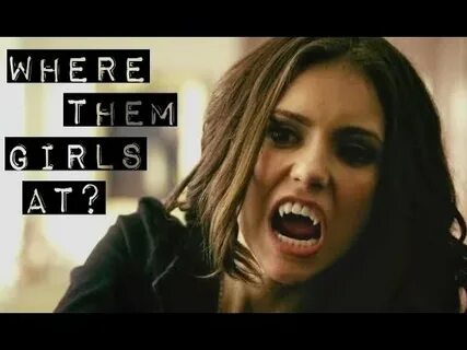 Фотосессияда жарысқан жалаңаш гимнасттар