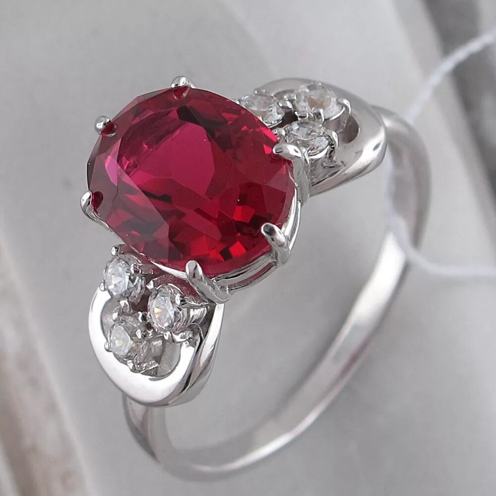 кольцо 20534 серебро с рубином. изделия с рубинами. драгоценности с рубином. перстень с рубином голубиная кровь. рубиновое кольцо.