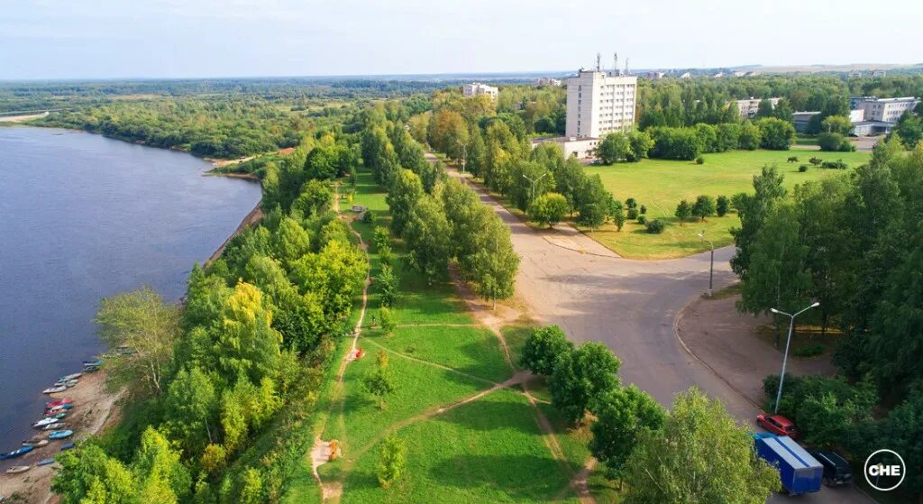 Кирово чепецк фото. Кирово-Чепецк ул. Вятская набережная. Вятская набережная 3 Кирово-Чепецк. Вятка в Чепецке. Памятники природы Кирово Чепецка.