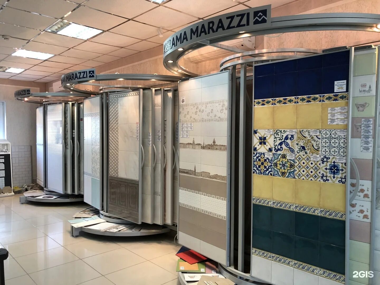 Плиточка магазин великий новгород. Магазин в новоукраинке плитки. Плитка в в новгороде. Плитка в в новгороде. Светофор плитка пвх.