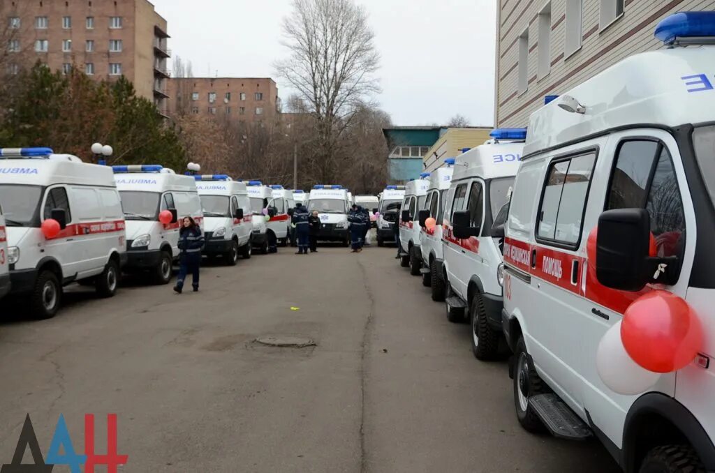 Центра медицины катастроф Донецк. Автомобиль скорой помощи. Автомобили скорой ДНР.