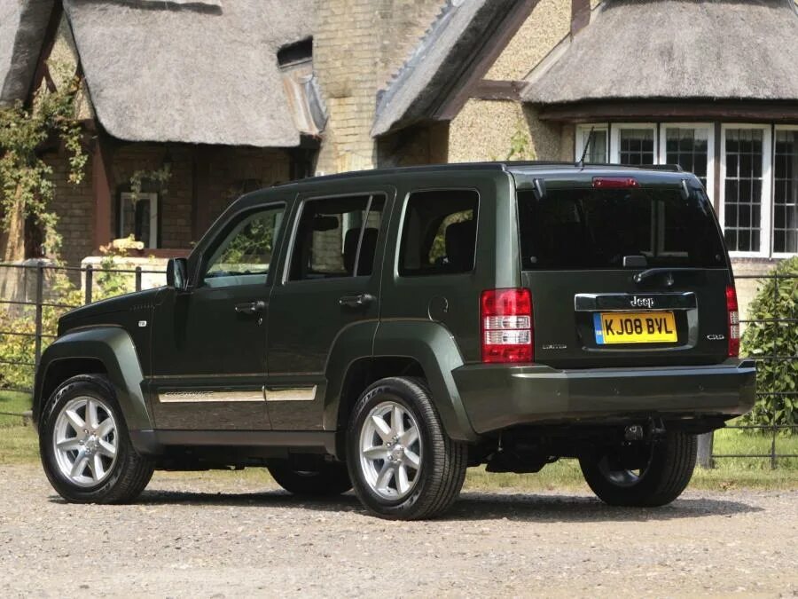 8. Cherokee crd. Джип либерти 2021. Диски grand cherokee 2005 года. Jeep grand cherokee 3.