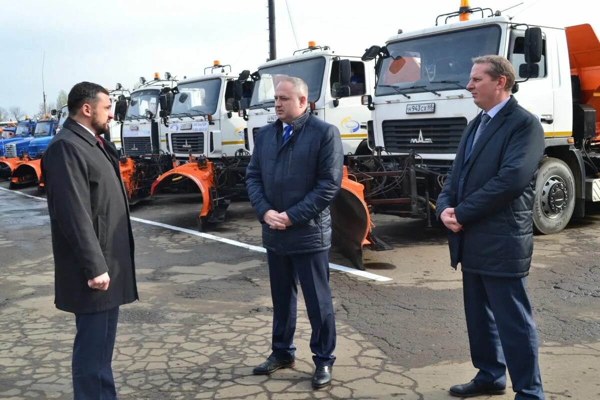 спецтехника тамбов. спецтехника тамбов. спецтехника со стрелой. дорожная техника. спецдорсервис тамбов директор.