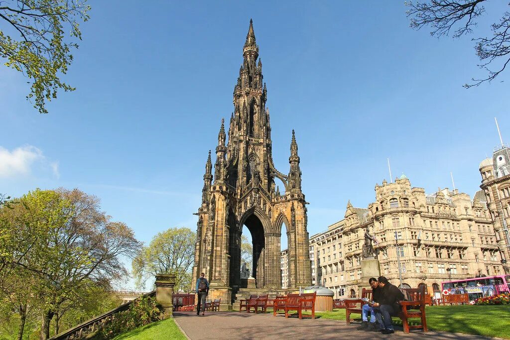 Edinburgh monuments. Scott monument в эдинбурге. монумент вальтера скотта. walter scott monument in edinburgh. скотт монумент в шотландии.