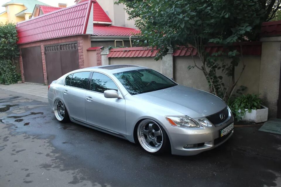 Lexus gs 3 r18. Lexus gs 2005 белый. Lexus gs300 диски r18. Lexus gs 3 r19. Диски gs 300.