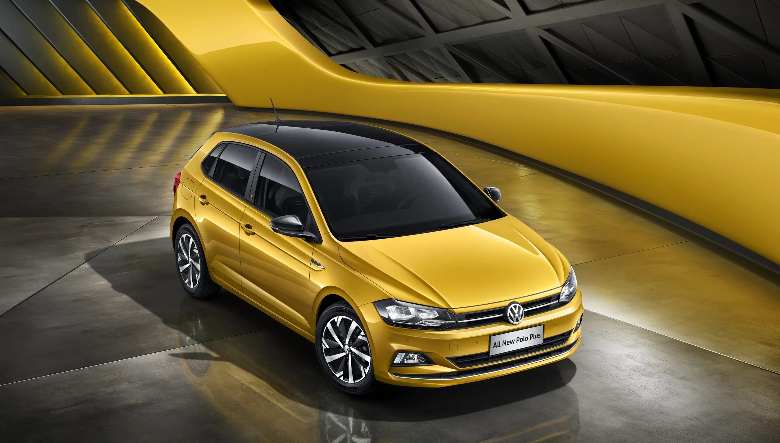 Volkswagen желтый. Фольксваген поло золотой. Volkswagen Polo желтый. VW Polo Plus 2019. Фольксваген поло 2 желтый.