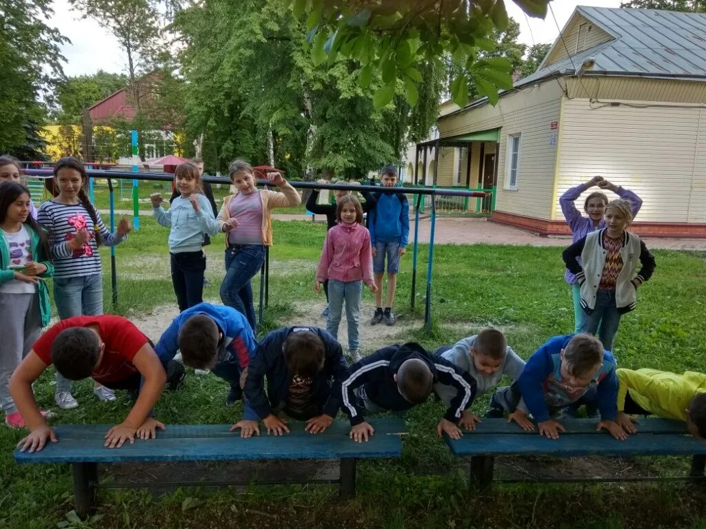 Ласточка лагерь тульская область ефремовский. Лагерь ласточка бавлы. Лагерь ласточка павловск. Лагерь ласточка ульяновск. Оздоровительный лагерь ласточка тульская область.