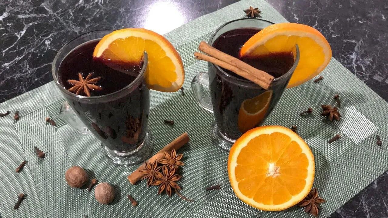 Как сделать глинтвейн дома. Вкуснейший глинтвейн. глинтвейн в домашних условиях. ингредиенты для глинтвейна в домашних. глинтвейн с сушеным апельсином.