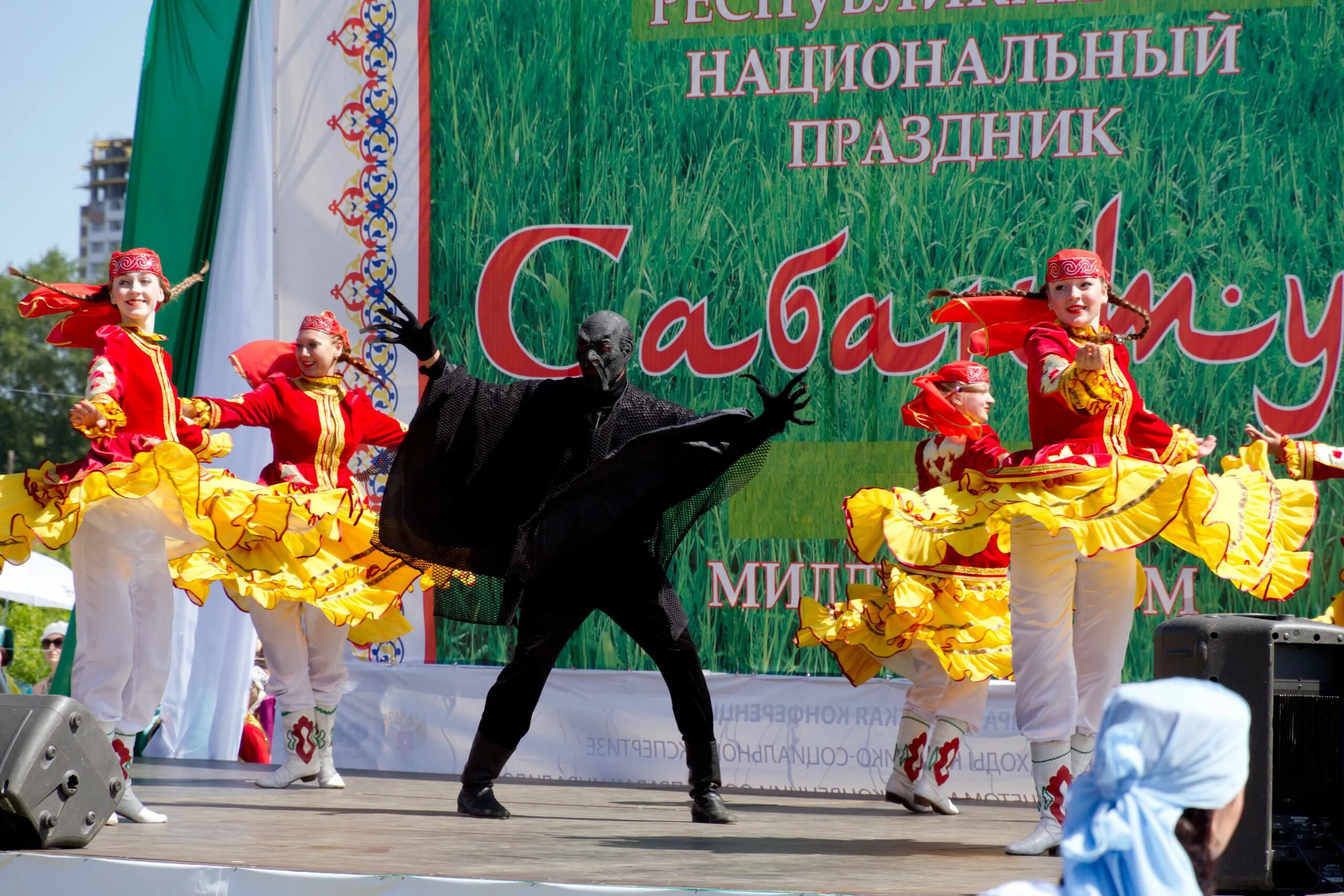 Национальный праздник татар Сабантуй. Национальные праздники у Татаров и башкир.. Национальные праздники Татаров Сабантуй. Праздник Сабантуй у башкир. Какой завтра праздник у татар