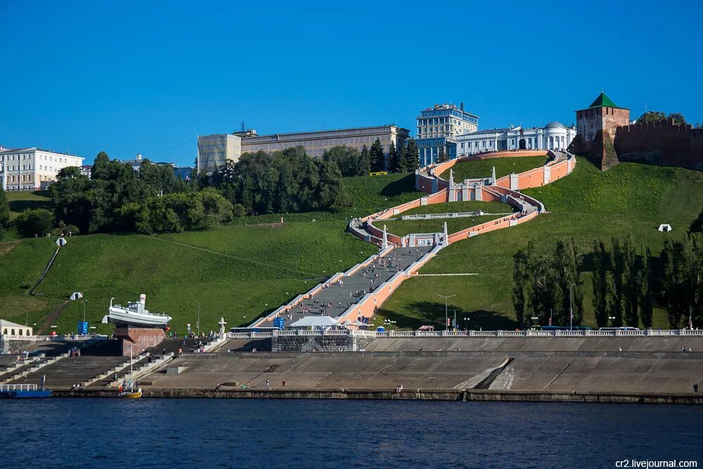 Купить отдельно в нижнем новгороде. Нижний Новгород река Чкаловская лестница. Чкаловская лестница Нижний Новгород. Река Волга Нижний Новгород Чкаловская лестница. Чкаловская лестница Нижний Новгород с Волги.