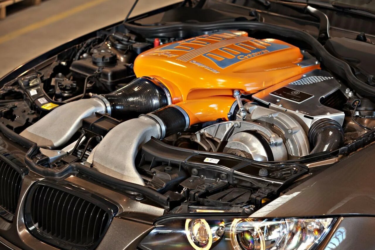 Показать пауэр. Мотор BMW m3 e92. BMW G Power моторы. BMW e92 двигатель. BMW m3 e92 engine.