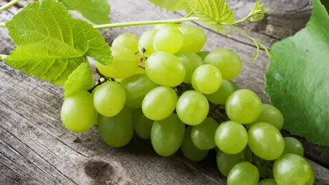 К чему снится что ешь виноград