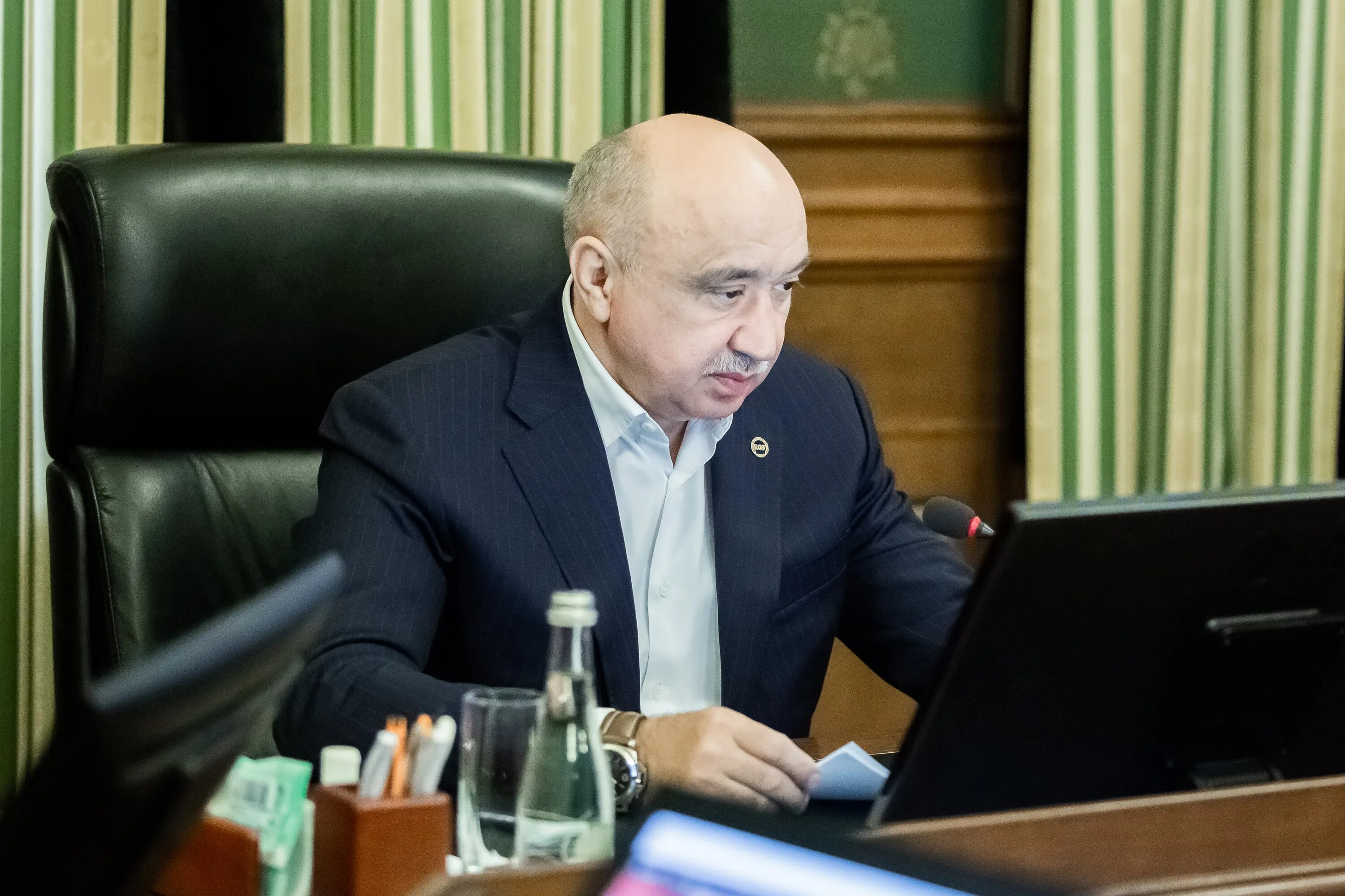 Кфу гафуров. Ректор кфу. ректора кфу ильшата гафурова предъявлено обвинение. ректор казанского финансового университета. ректор кфу ильшат гарипов.