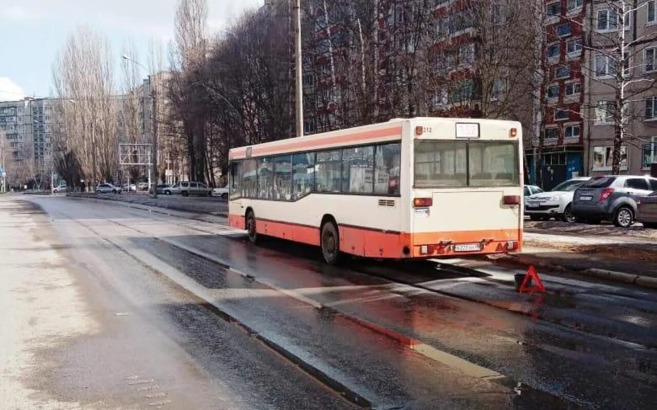 60 автобус липецк. Автобус 30 Липецк. ДТП С автобусами в Липецке 2021. Липецкие автобусные аварии. Автобусы 30 Липецкий.