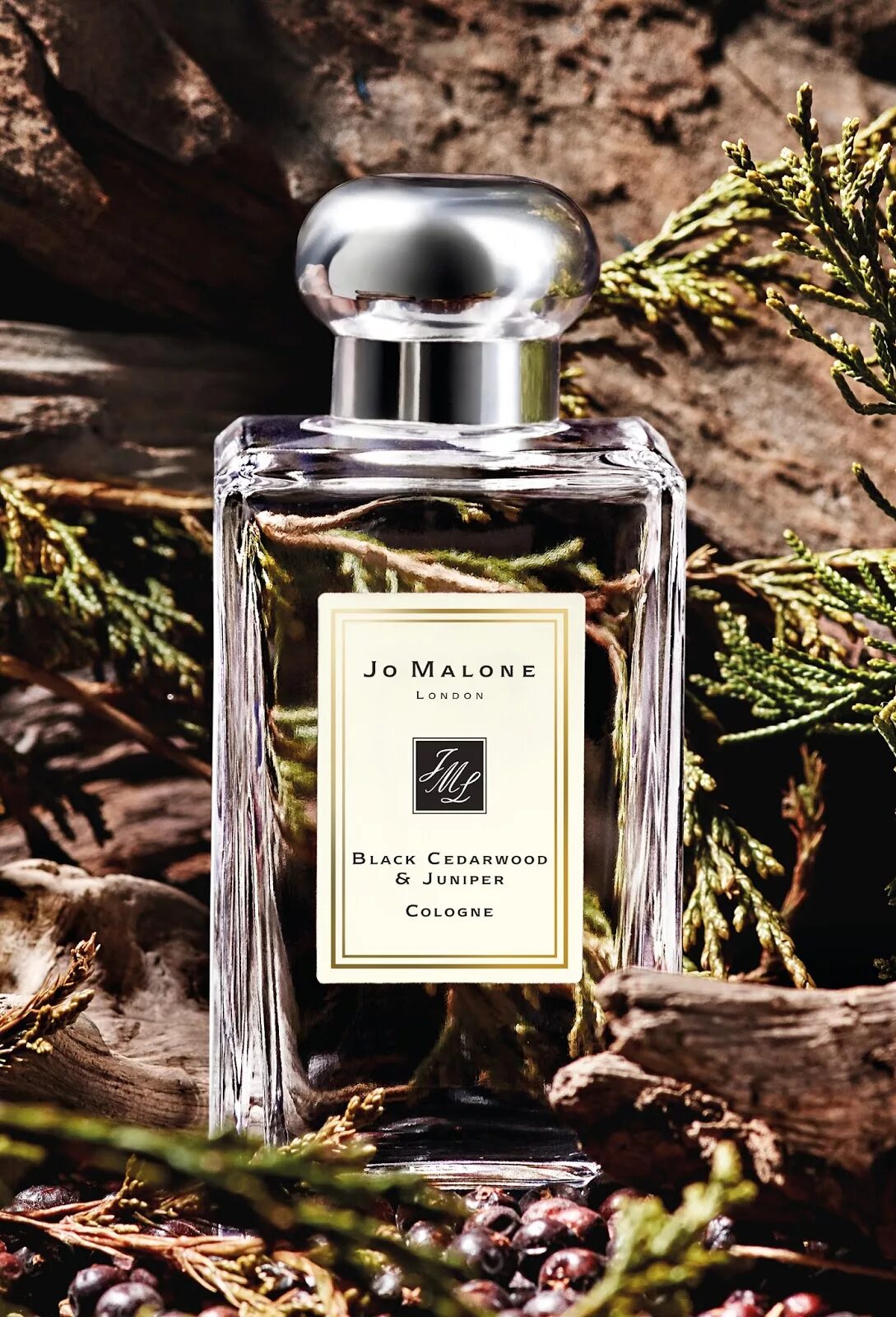 Jo malone black cedarwood & juniper. Черный перец одеколон. Одеколон джо малон. Jo malone black. Джо малон лаванда.