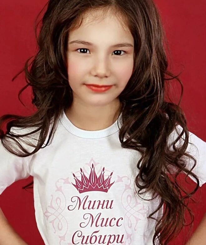 сколько сейчас лет милане хаматовой