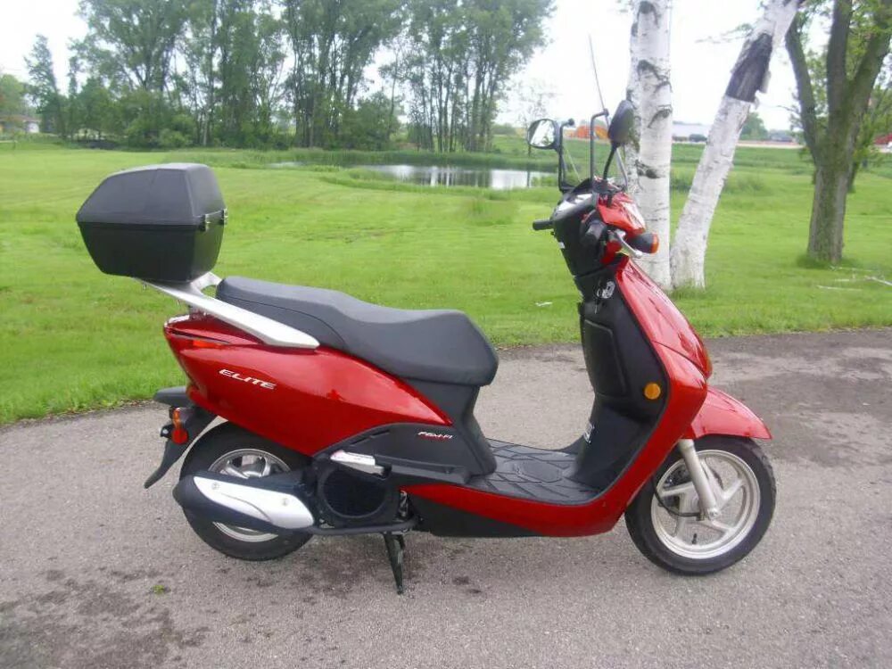 Скутер 110 кубов. Honda 110 скутер. Скутер Хонда txm150a. Скутер Хонда 2010. Скутер купить 110