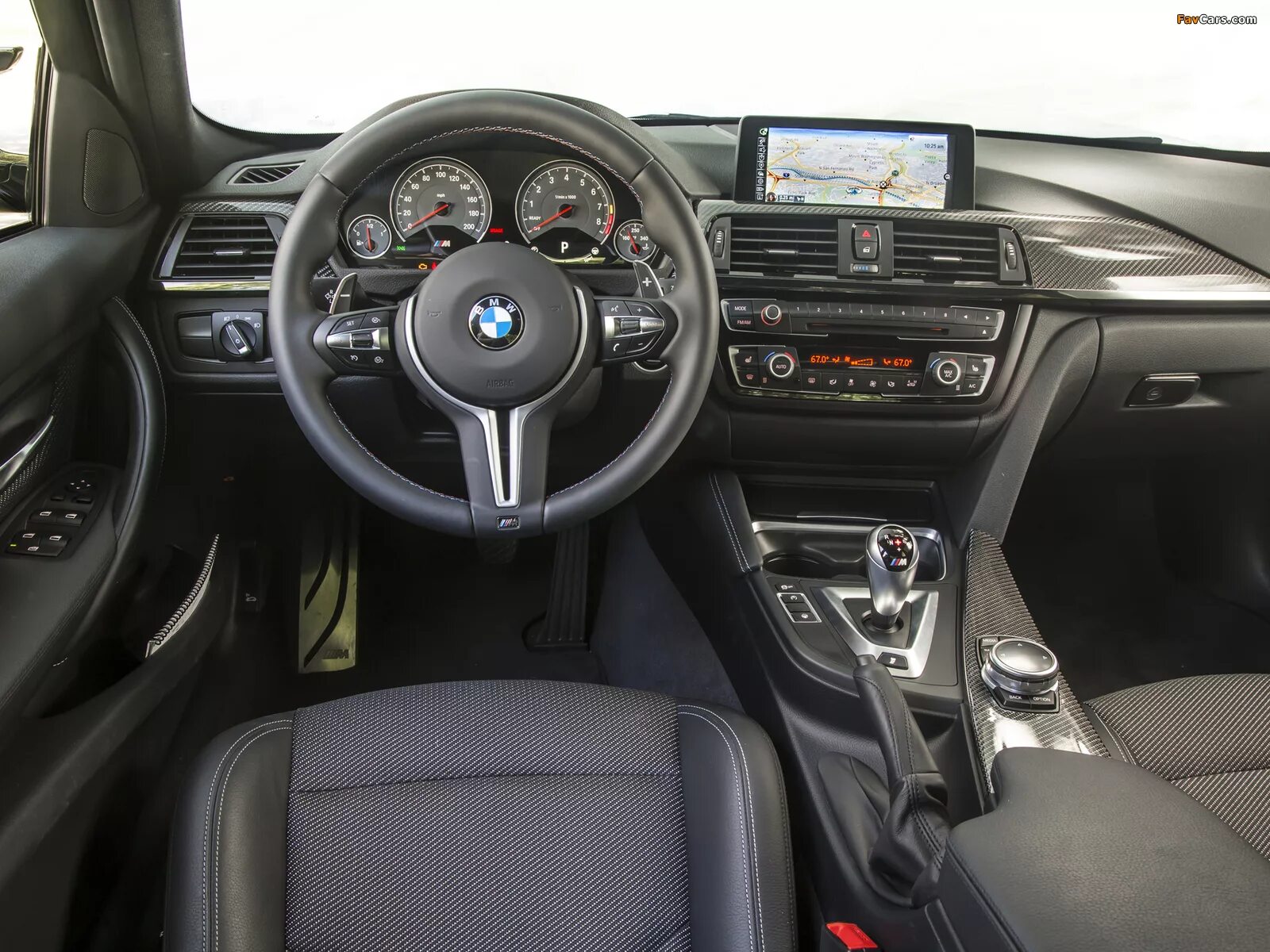 M 3 125. BMW m3 салон. БМВ м3 ф80 салон. BMW m3 2014 салон. БМВ м3 f80 салон.