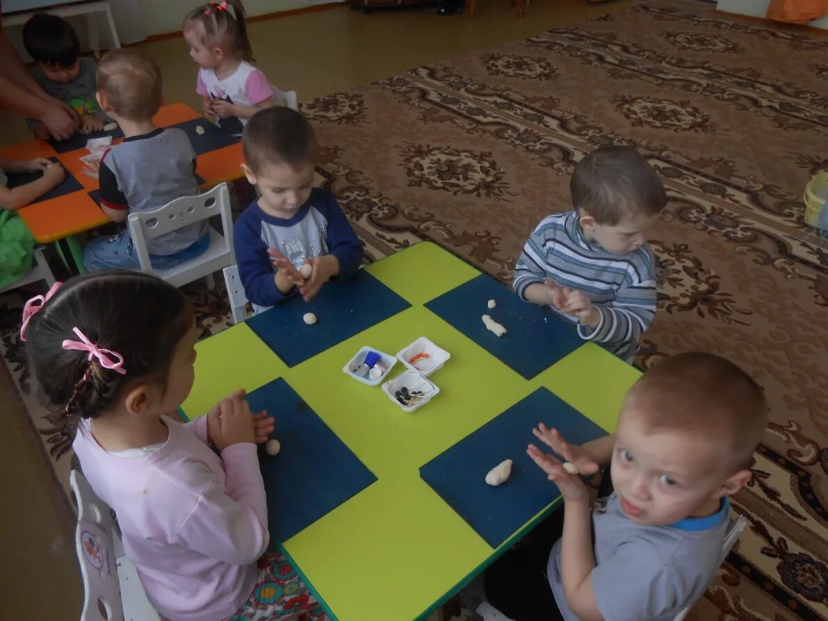 отрицательные моменты в занятиях младшей группы. детскиегрупа воскреска. воздух и его приключения занятие для младшей группы. занятие во второй младшей группе. видео занятия младшей группы.