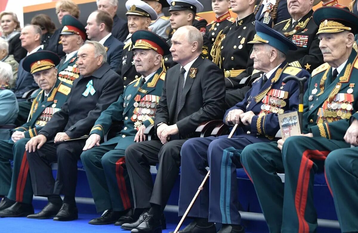 9 мая в москве 2024 год. Ветераны на параде Победы.