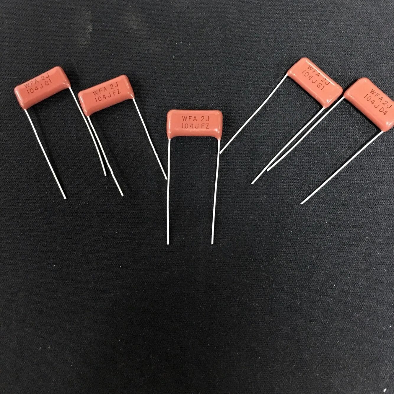 Конденсатор 0 6 мкф. Конденсатор 0. Конденсатор пленочный неполярный 100мкф. Конденсатор 400 v 450 v 40 мкф керхер. Конденсатор к73-17 1мкф 630в.