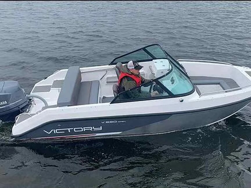 Катер victory 515. Моторная лодка victory 515. Лодка виктори 515. Катер виктори 470. Лодка victory 515.