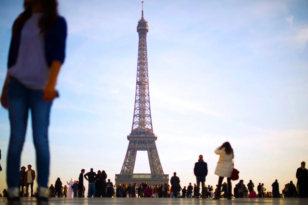 Туризм во франции. Париж эльфивая башня днем. Go to france. Go to france. Go to france.