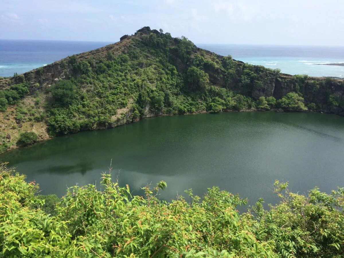 Mayotte. Майотта. Мамудзу Майотта. Майотта заморский регион Франции. Майотта природный заповедник форестьер-де-Мэджимбини.