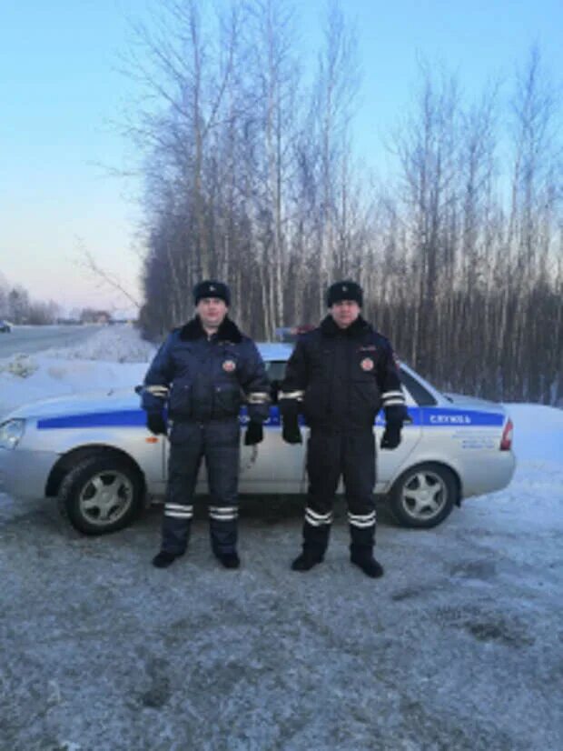 Погода в ханты мансийске 4 декабря. Сотрудники полиции Нижневартовский район. Полиция Югры. Вартовские машины. Полицейские машины Нижневартовска ХМАО.