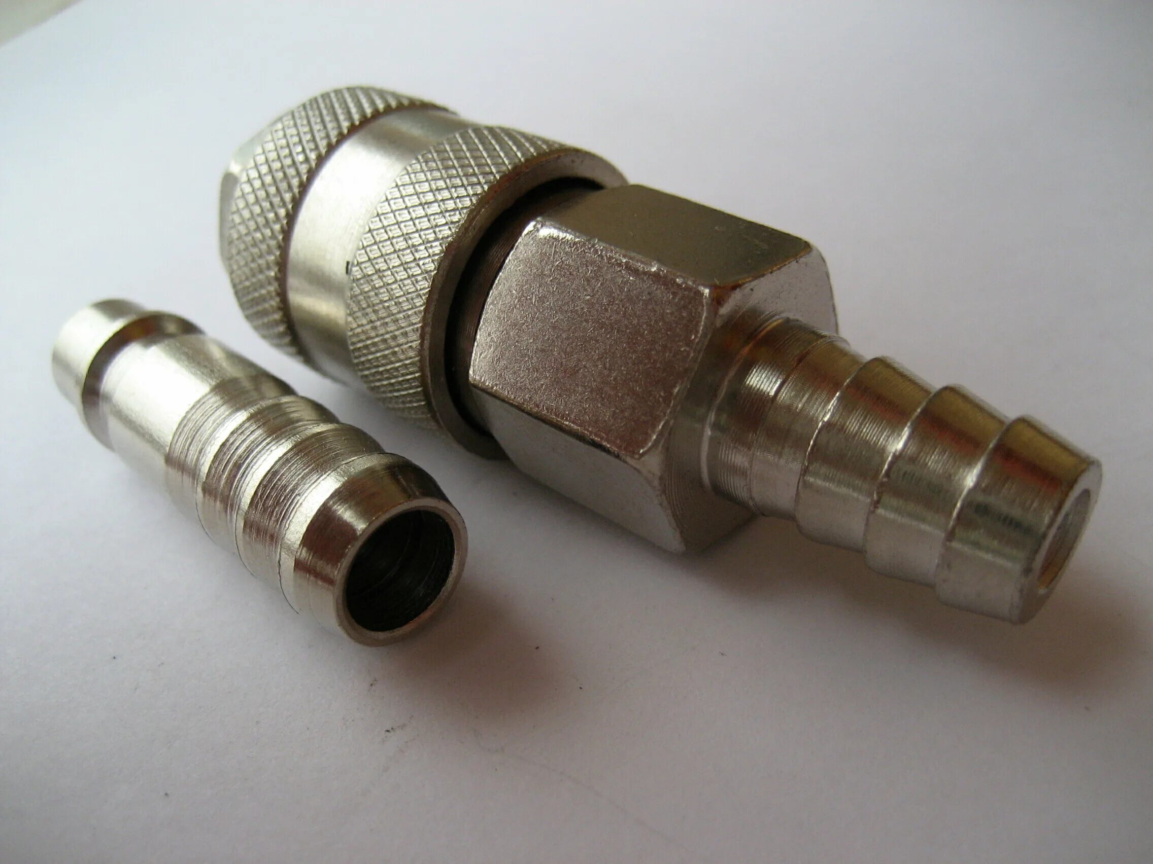 штуцер для воздуха. штуцер для воздуха. брс iso 6150. фитинг соединитель медных трубок 10 мм. быстросъем под пневмоинструмент резьба 1/2".