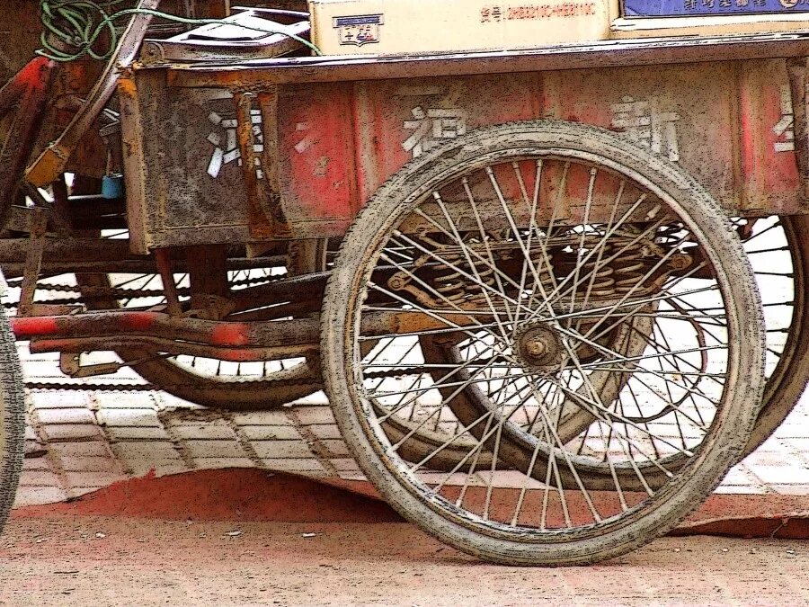 Колеса первых автомобилей. Первое колесо. История колеса. Фото первого колеса. Транспорт колесо история.
