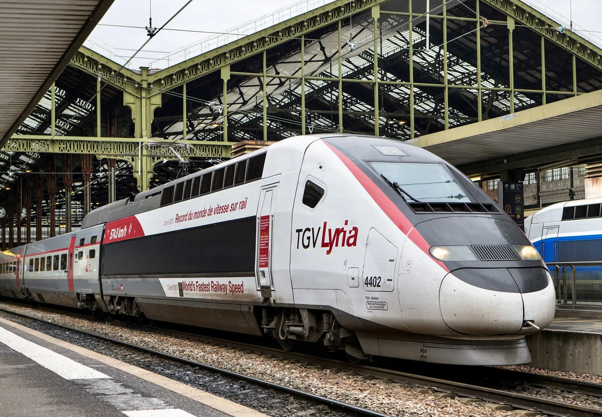 Ce train. Tgv — train a grande vitesse. скоростной поезд tgv франция. tgv lyria поезда. поезд tgv франция.