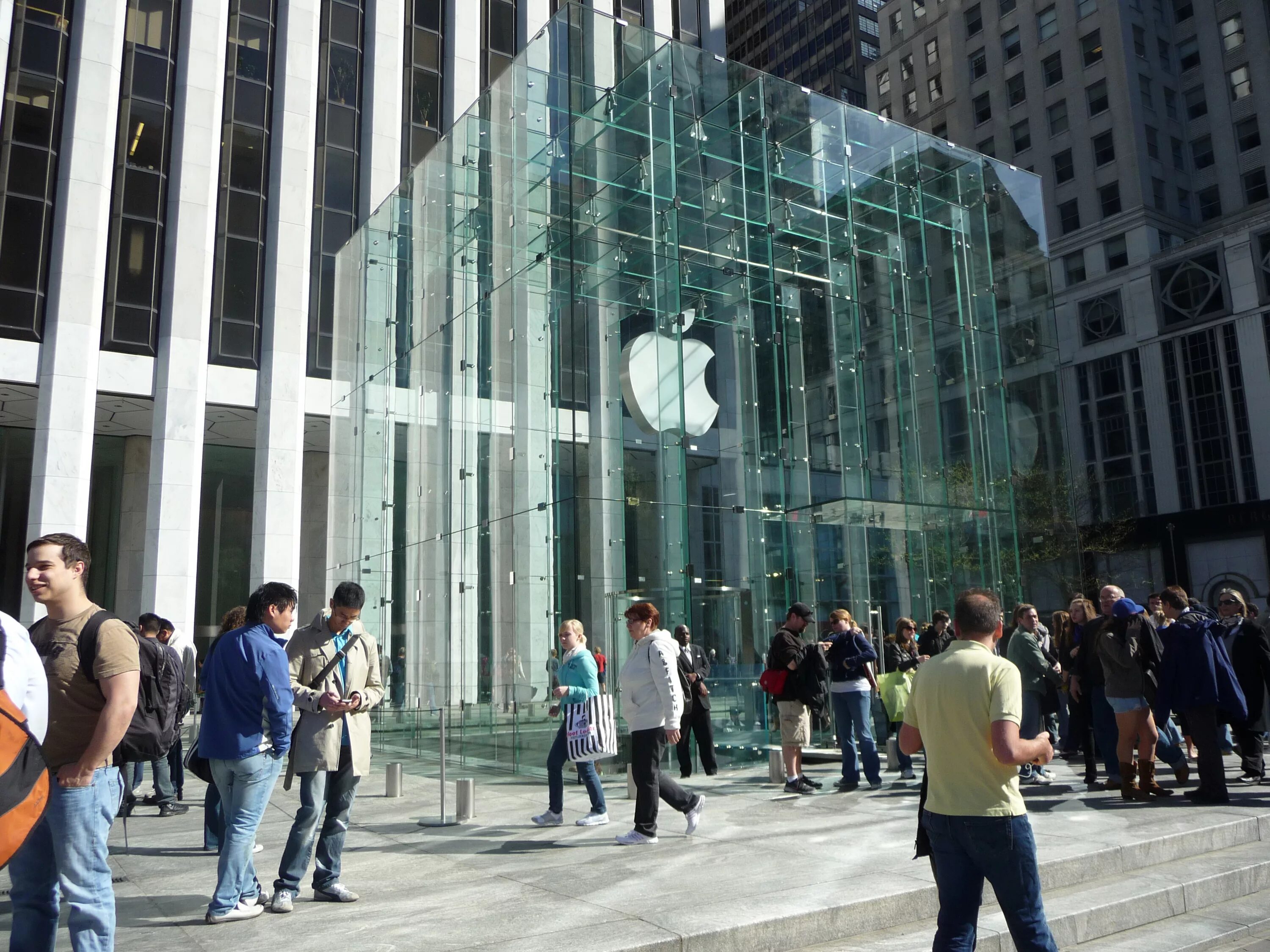 Apple city 1. Эпл и ирландия. City яблоко. Apple city. Apple city краснодар.