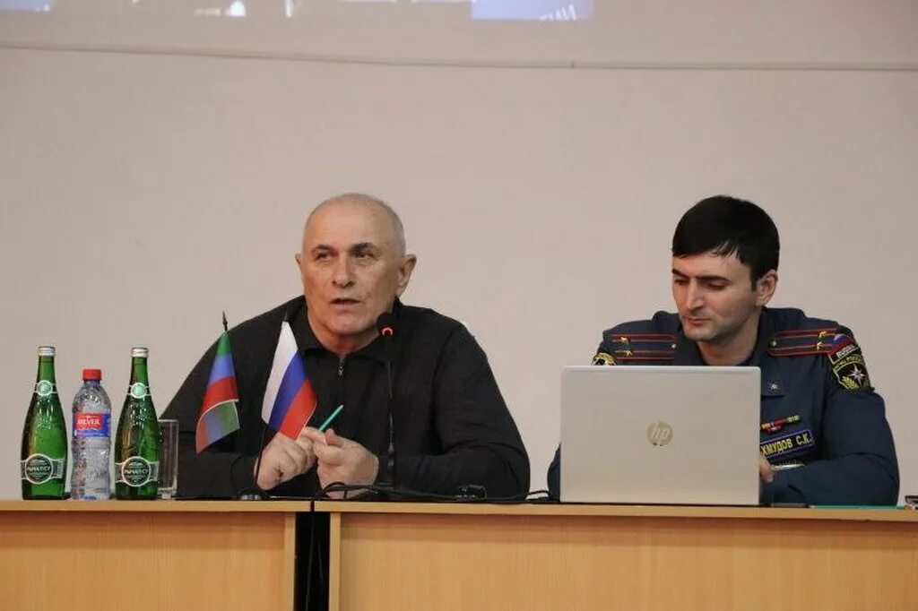 Махачкала сейчас новости сегодня последние. Магомед зубаирович мчс дагестана. мчс дагестана. мчс махачкала. сми мчс дагестана.