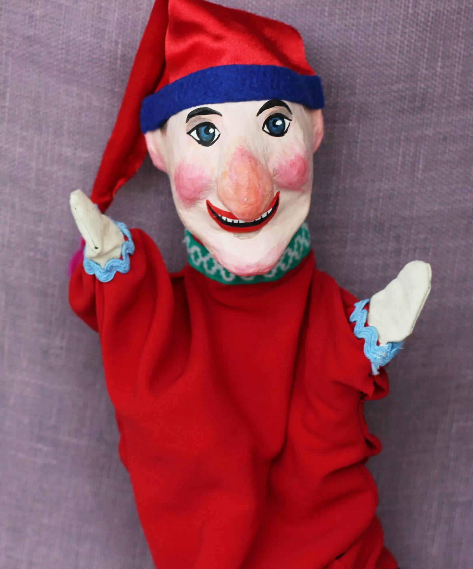 Петрушка перчаточная кукла. Петрушка перчаточная кукла. Кукла бибабо петрушка. Кукольный театр скоморох петрушка. Петр петрович уксусов петрушка.