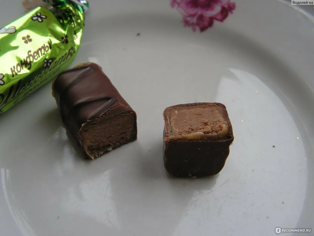 конфеты с шоколадной начинкой. конфеты с начинкой. конфеты с темной начинкой. конфеты с темной начинкой. Sole mio фундук конфеты.