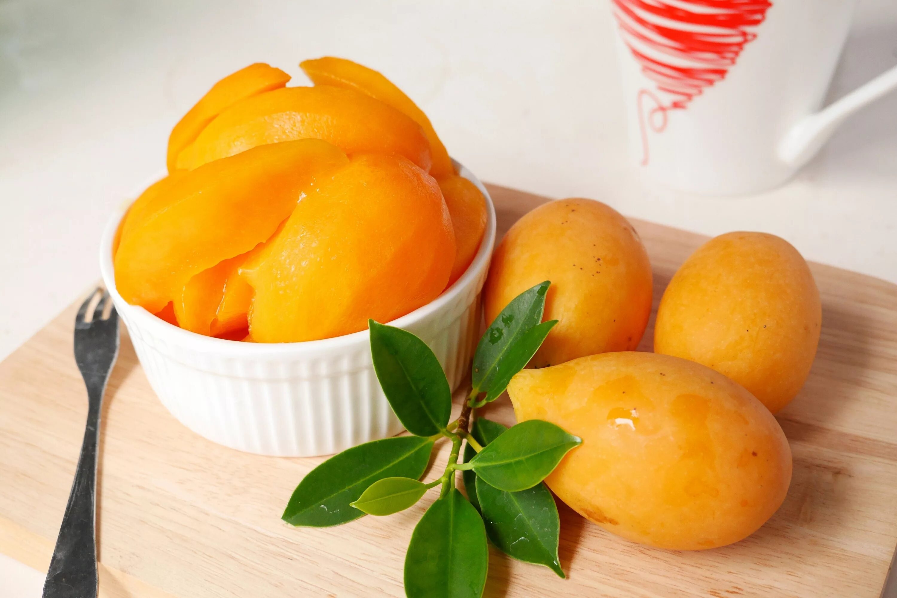 Манго (фрукт). Тропические фрукты манго. Фрукты манго и абрикос. Манго 4к.