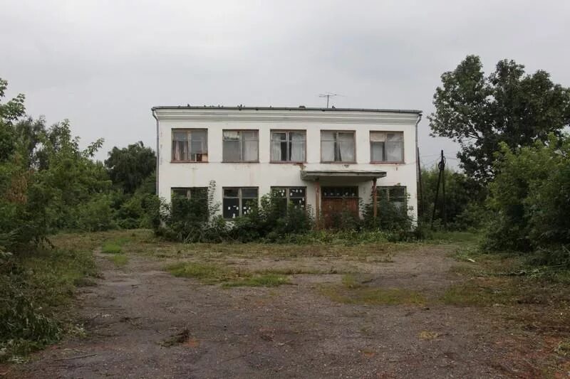 Погода ольшанка аркадакский район саратовская область. Село Новосельское Аркадакского района Саратовской области. Село Ольшанка Аркадакский район. Село Ольшанка Саратовская область Аркадакский район. Ольшанка школа Аркадакский район.