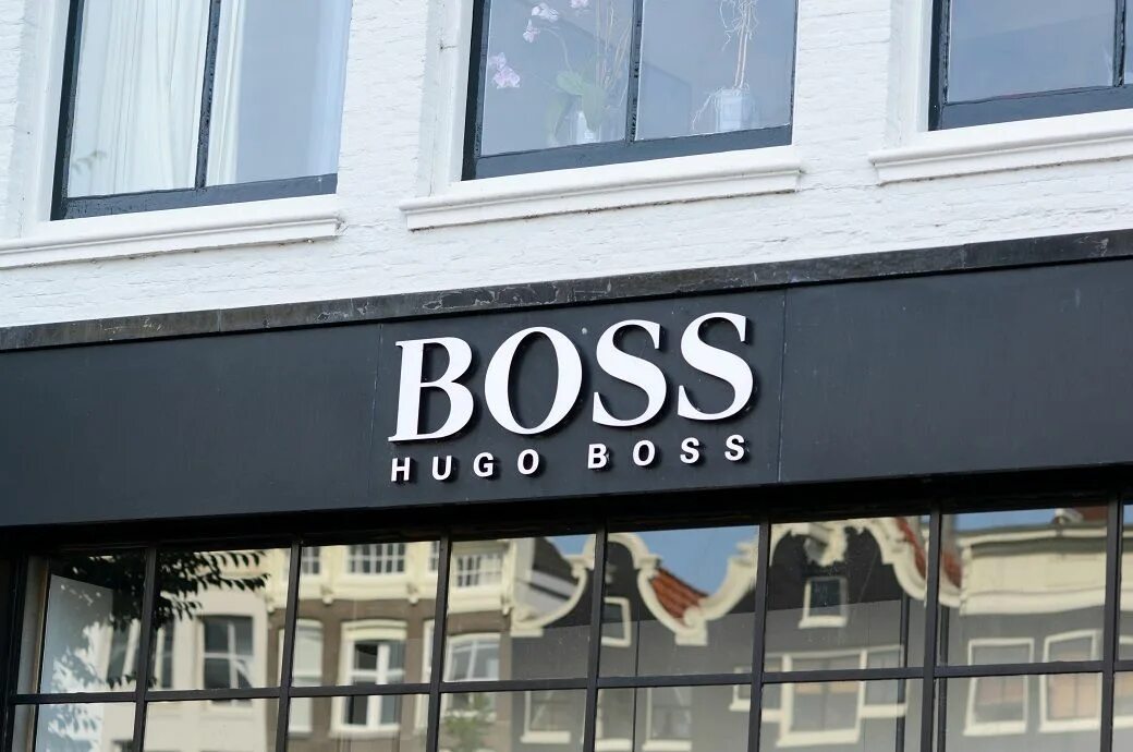 A s boss company. Хуго босс фирма. Компания хьюго босс. Boss логотип. Фирма хуго.