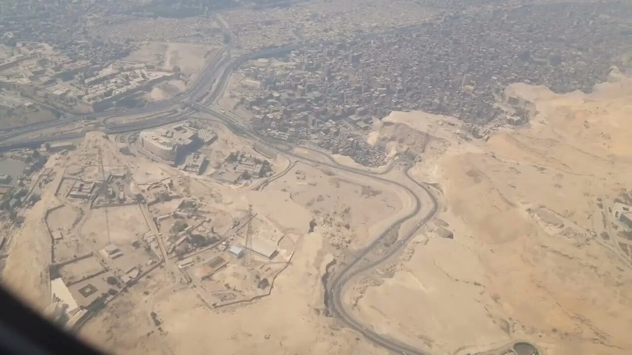 Самолетом москва каир. Каир изнутри 2023. Вид на Каир из самолета. Ночной Каир с самолета. Каир ночью с самолета.