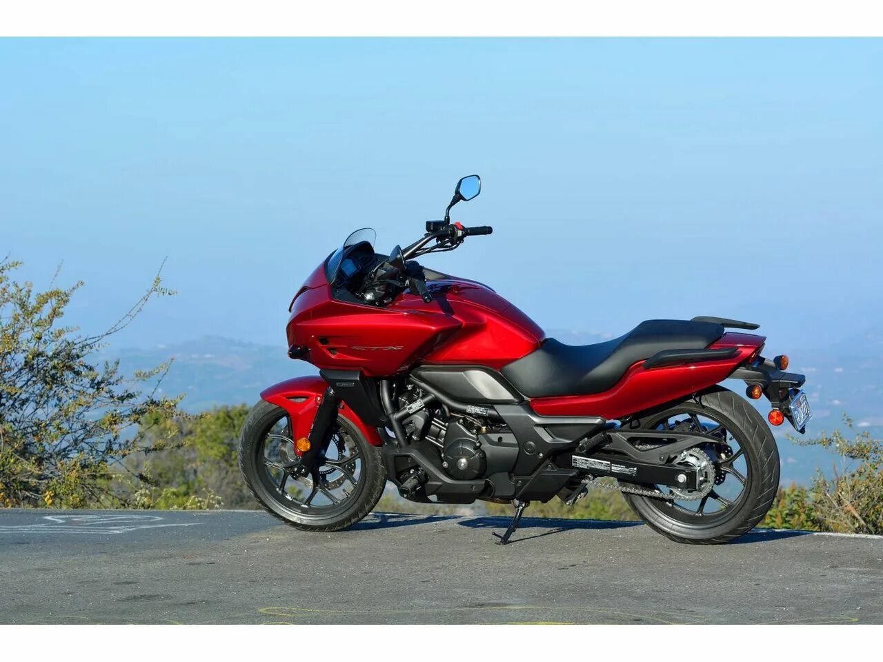 Мотоцикл 700 кубов. Honda ctx700. Мотоцикл Хонда ctx700. Хонда CTX 700. Honda CTX 700 DCT.