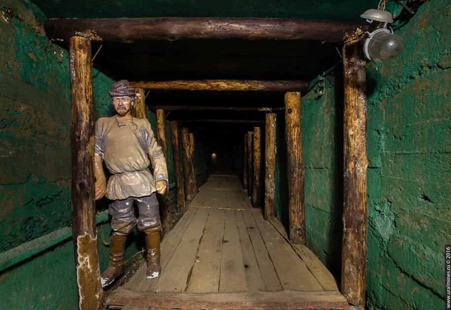 Музей шахта в березовском. Г. Березовский музей золота шахта. Музей шахта г березовский свердловская область. Шахта город березовский.