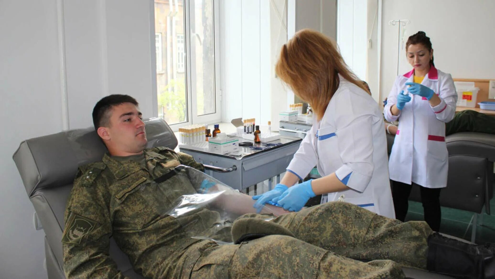 Военный госпиталь Черняховск. Военнослужащие в больнице.