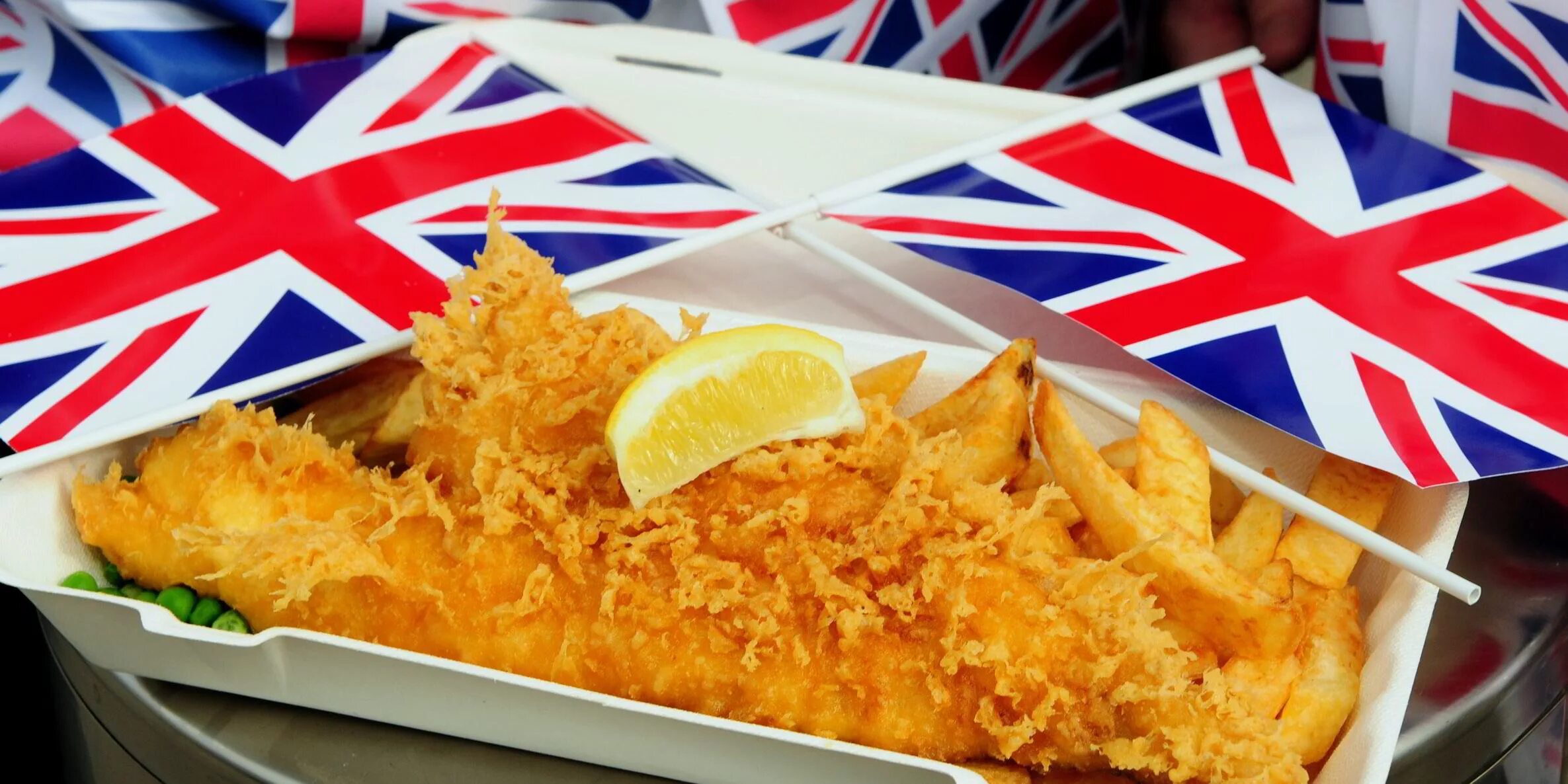 Великобритания Fish Chips. Фиш энд чипс в Англии. Новая Зеландия Фиш энд чипс. Национальное блюдо Англии Фиш чипс. Рыба в британии