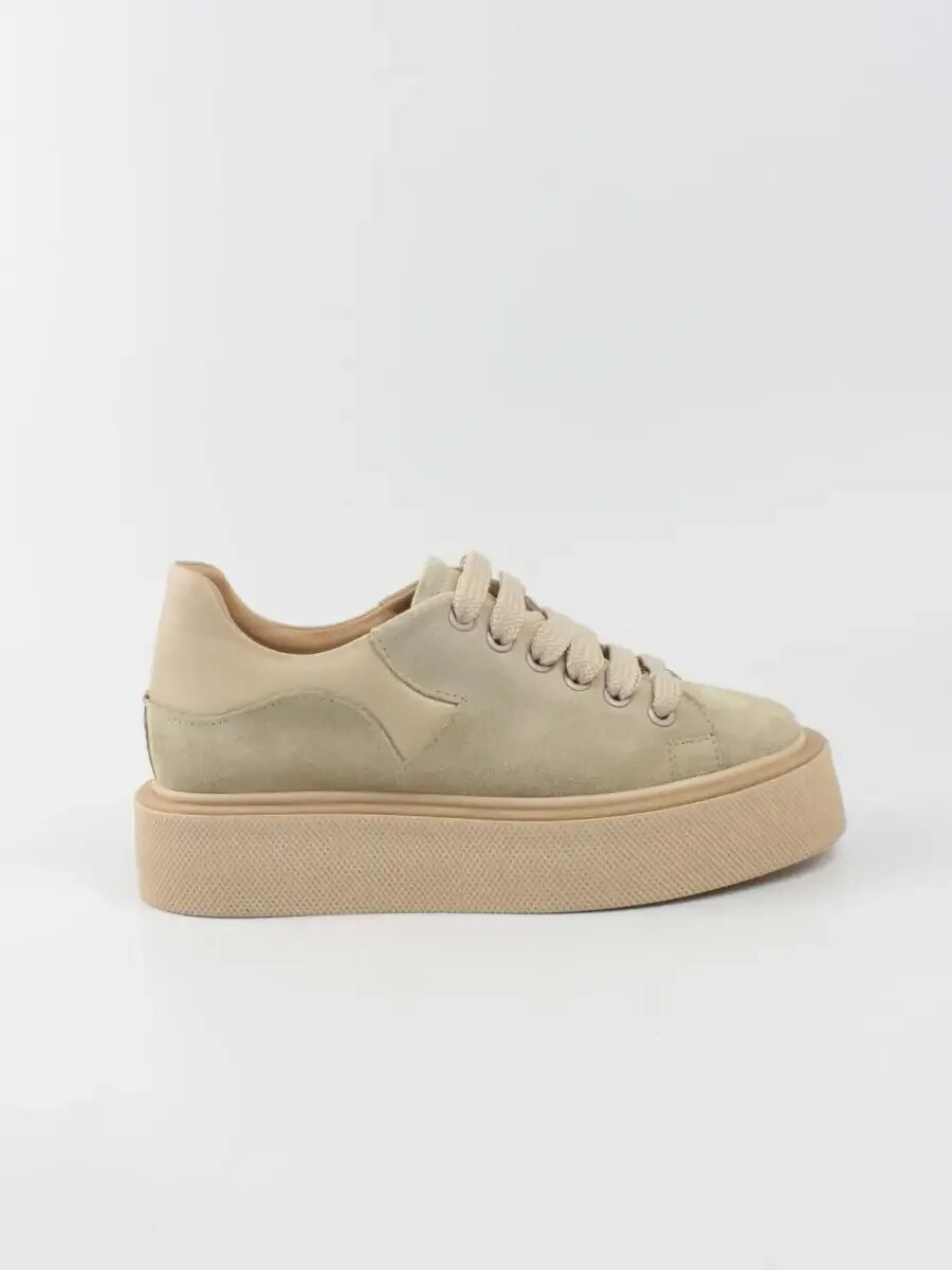 Кроссовки asos design. Кроссовки с бежевой подошвой. Camper кеды бежевые бежевые k100432-001. Asos кроссовки. Бежевые кроссовки.