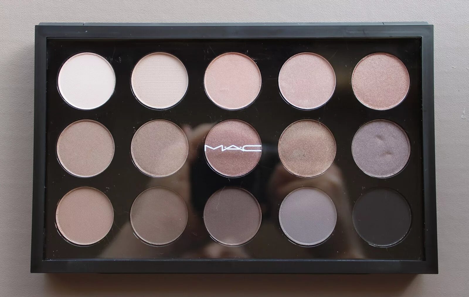 Mac палетка теней нюд. Тени Mac рефил. Тени Mac Motifi Frost. Рефилы теней палетка. Тени collection