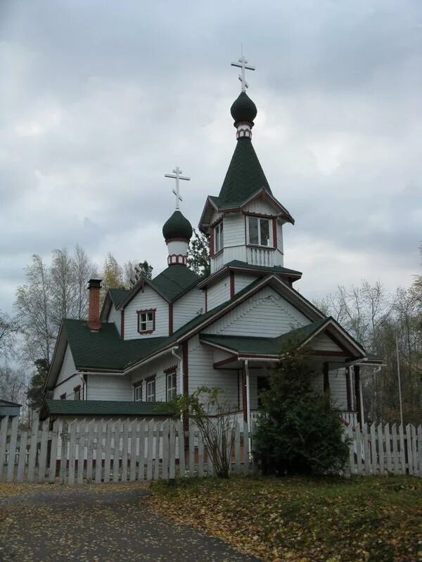 Питкяранта карелия достопримечательности. Храм в питкяранте вознесения. Храм в питкяранте вознесения. Храм вознесения питкяранта. Питкяранта церковь.