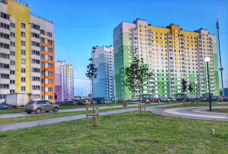 Микрорайон коминтерн киров. Микрорайон коминтерн. Павла корчагина озерки киров. Микрорайон коминтерн. Киров павла корчагина 232.