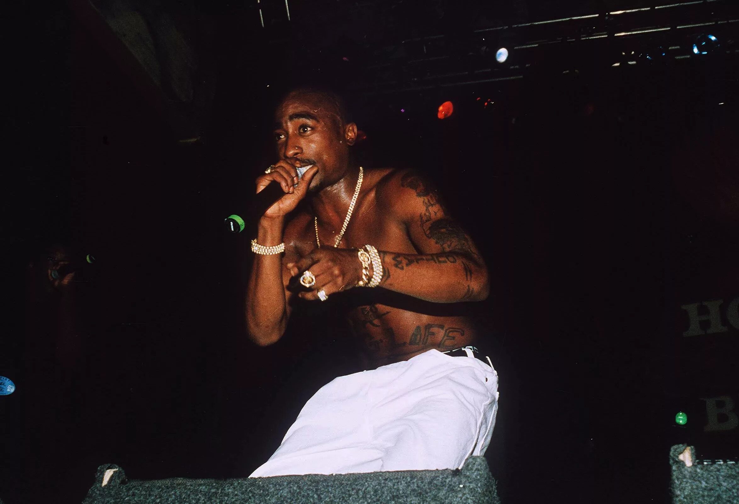 Тупак шакур песни слушать. 2пак шакур. тупак 1996. 2pac рэпер. 2pac 1994.